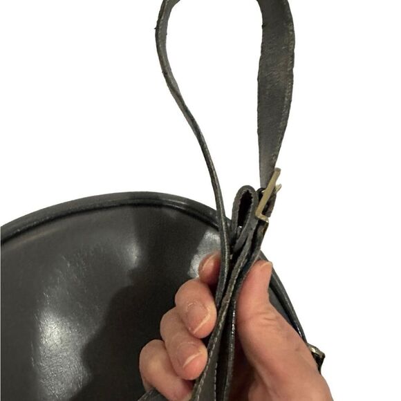 Gucci grey leather shoulder bag - Picture 14 of 16